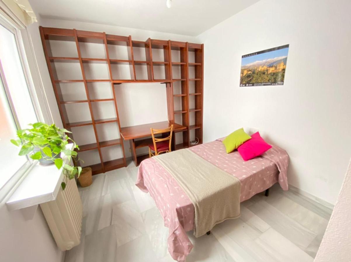 Pati Perro Apartment Granada Exterior photo
